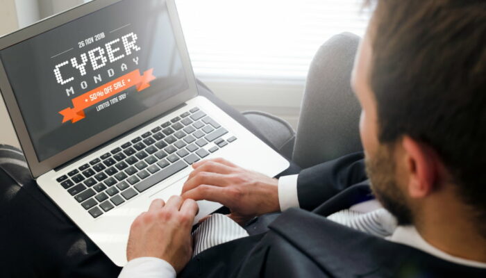 10 Hacks to Try for the Best Cyber Monday Experience
