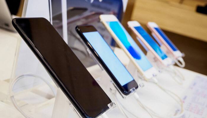 Top 10 Cyber Monday 2023 smartphone deals to consider